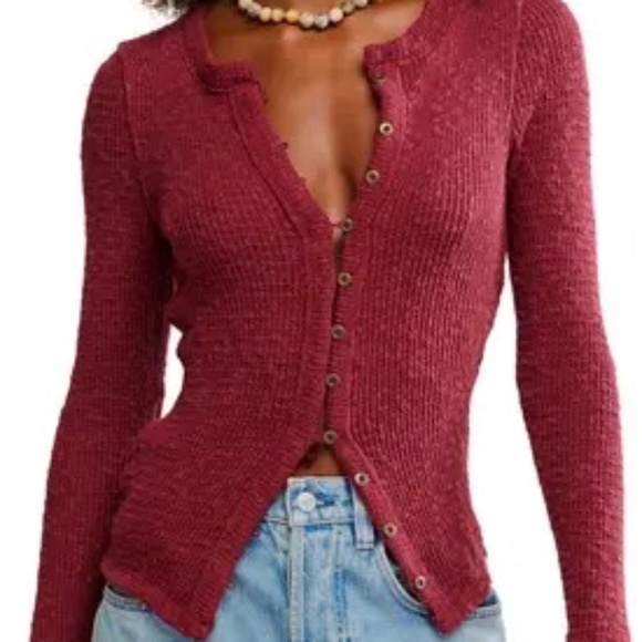 Free People "It's On" Ribbed Cardigan in Rich Cabernet Large - Picture 1 of 7